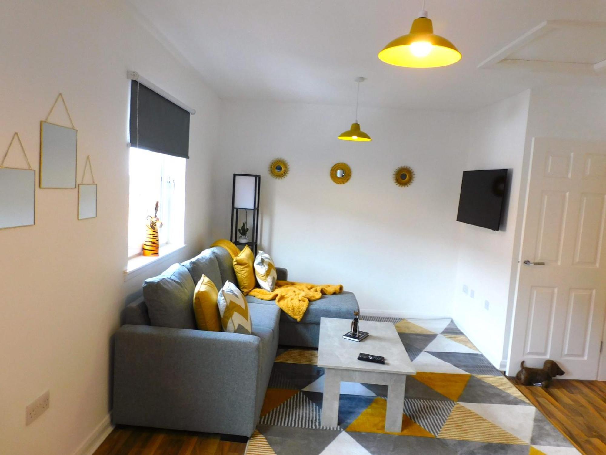 Newly Refurbished 1 Bed Apt In Hamilton Close To Station And Local Amenities Bagian luar foto