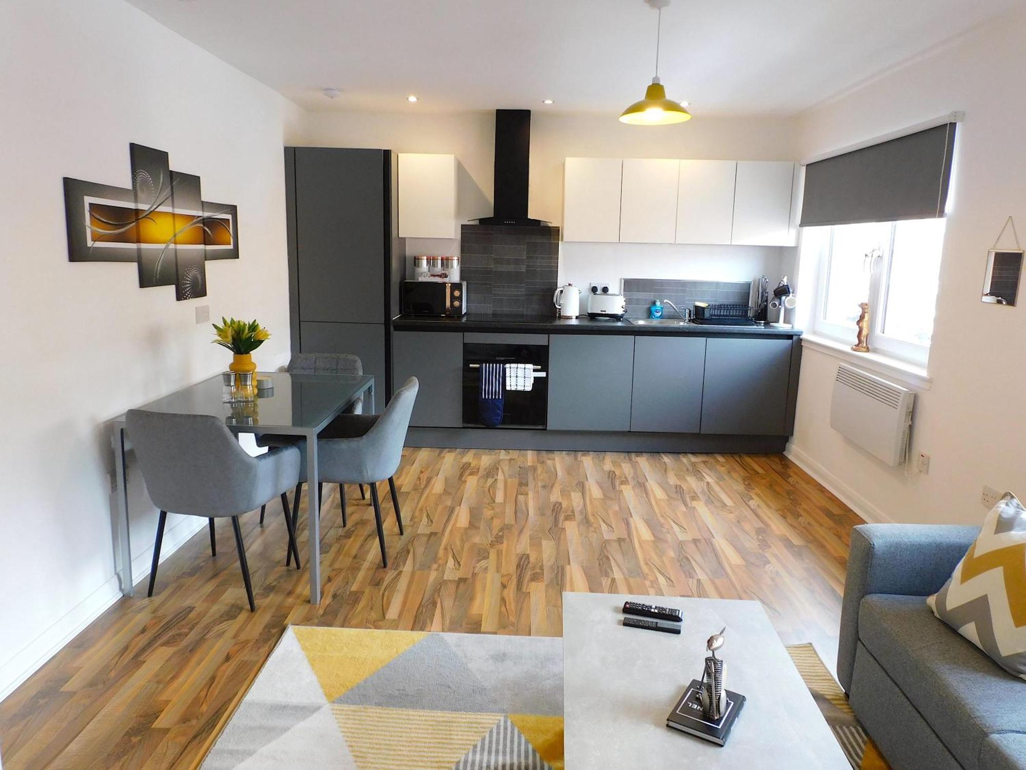 Newly Refurbished 1 Bed Apt In Hamilton Close To Station And Local Amenities Bagian luar foto