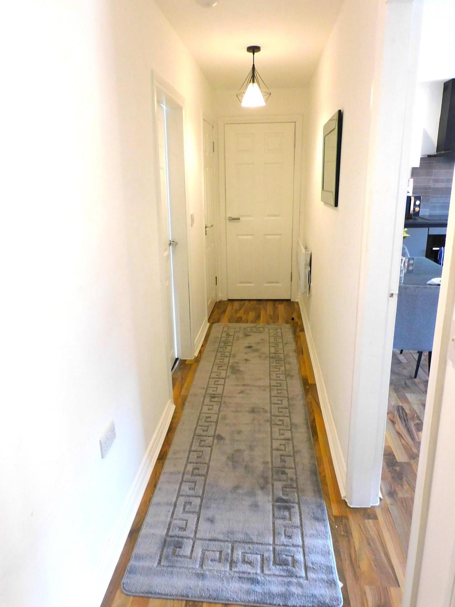 Newly Refurbished 1 Bed Apt In Hamilton Close To Station And Local Amenities Bagian luar foto